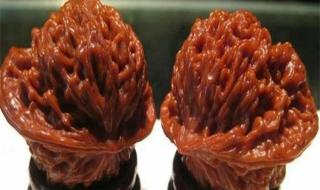 年轻人为啥爱上玩文玩